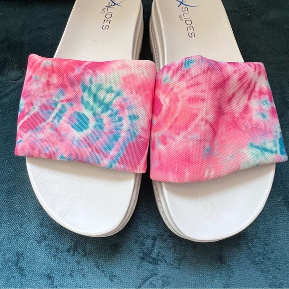 JSLIDES BRIT TIE DYE PINK PLATFORM SLIP ON SLIDES SIZE 8.5 RETAIL $206. - Picture 8 of 9